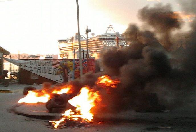 Falkland Islands Maldives Cruise Ship Protest